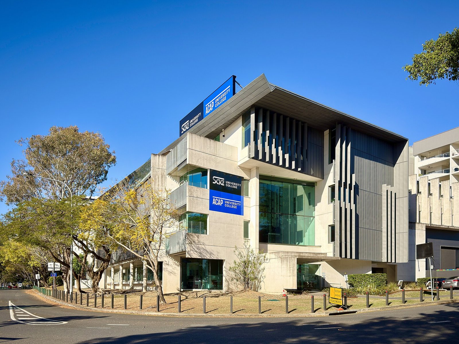 SAE University College