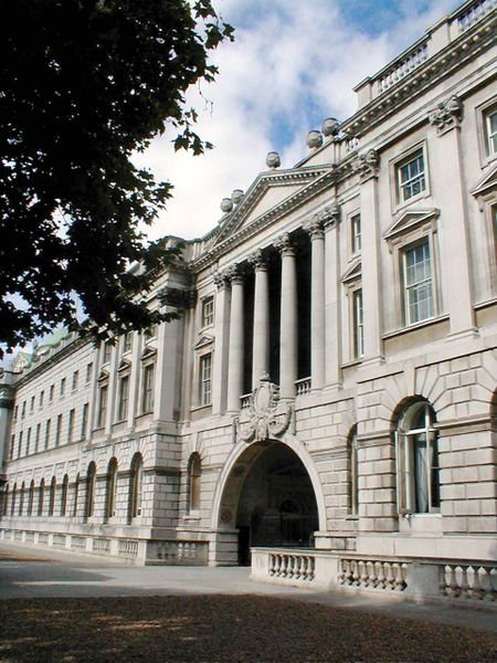 King's College London (Online)