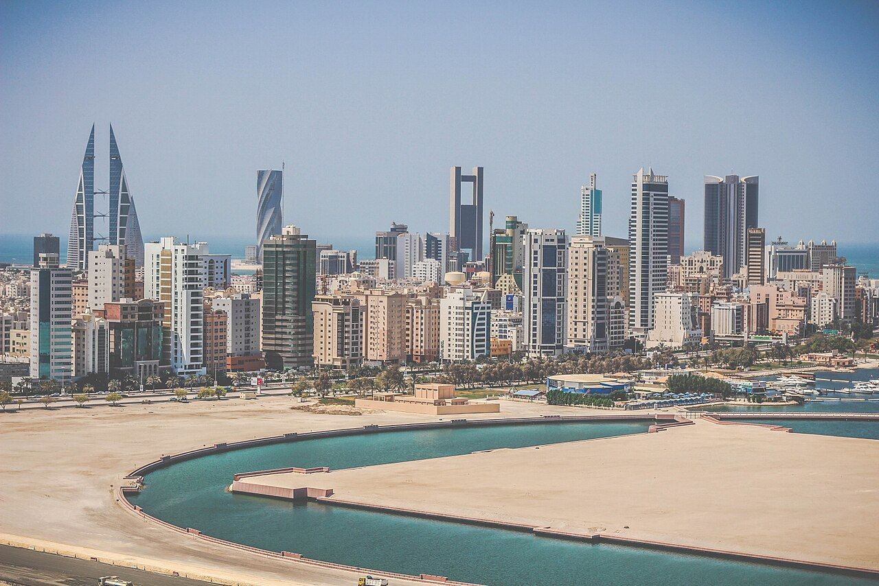 ناطحات سحاب المنامة وخليجها